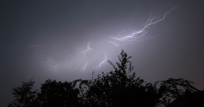 Met Office issues thunderstorm warning for Cheshire
